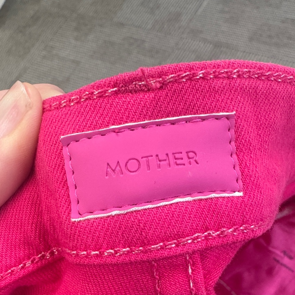 Mother The Insider Crop Step Fray in Play Date Raspberry Sorbet, size 26 - Picture 3 of 10